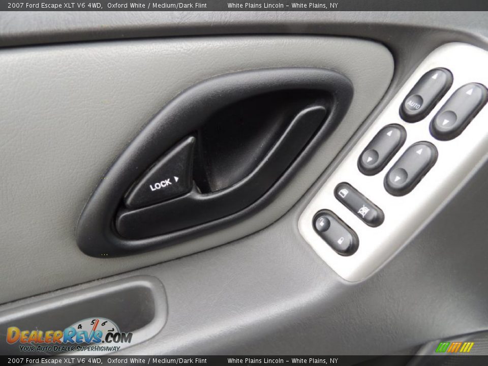 2007 Ford Escape XLT V6 4WD Oxford White / Medium/Dark Flint Photo #15