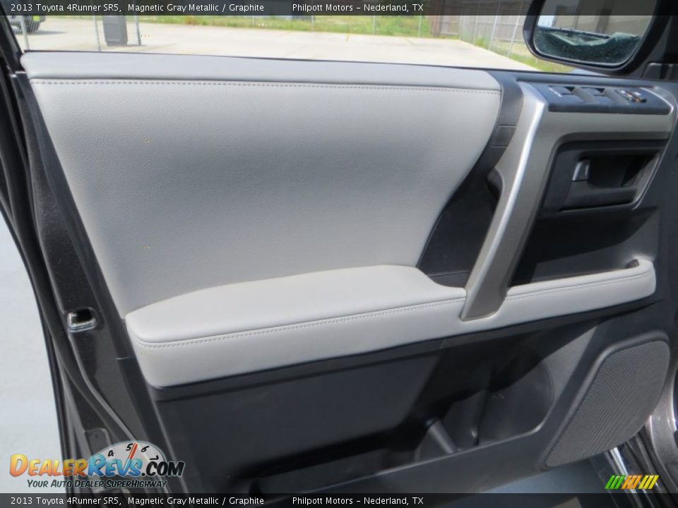 2013 Toyota 4Runner SR5 Magnetic Gray Metallic / Graphite Photo #19