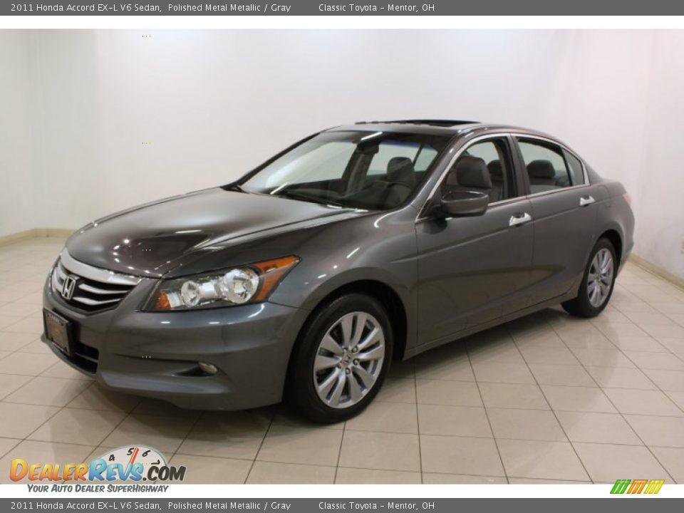 Front 3/4 View of 2011 Honda Accord EX-L V6 Sedan Photo #3
