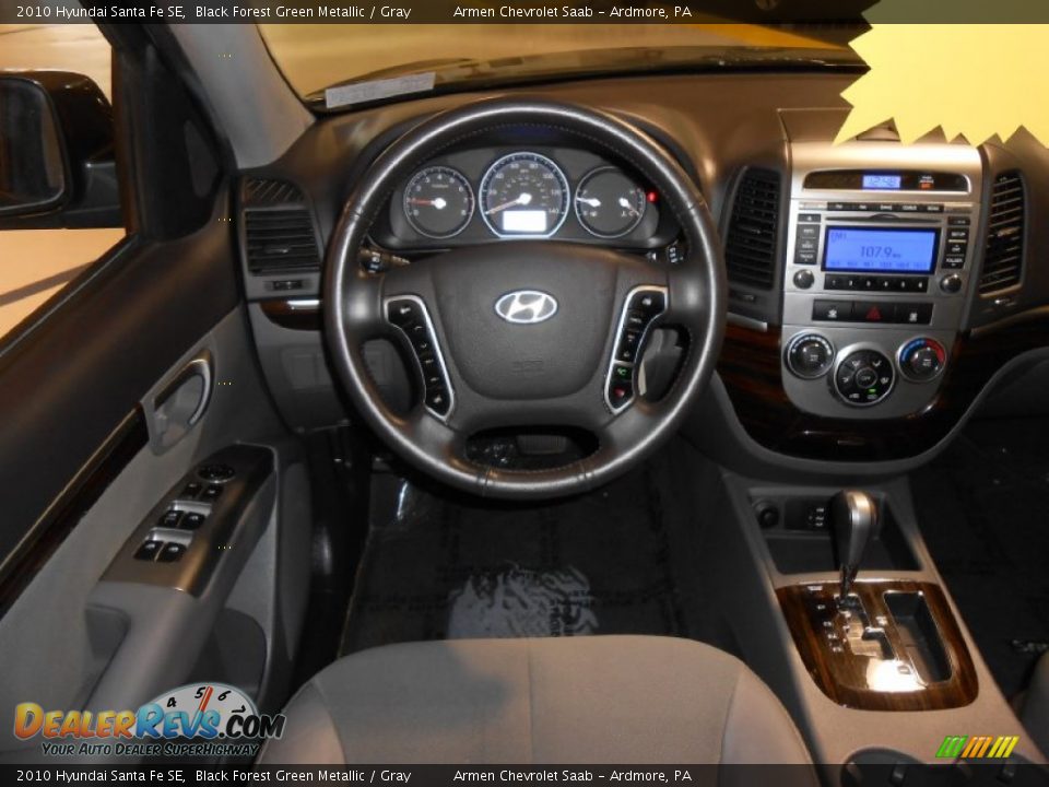 2010 Hyundai Santa Fe SE Black Forest Green Metallic / Gray Photo #19
