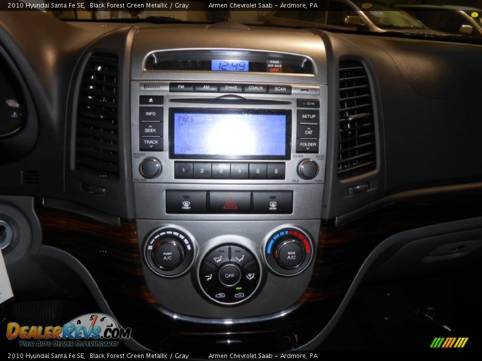 2010 Hyundai Santa Fe SE Black Forest Green Metallic / Gray Photo #23