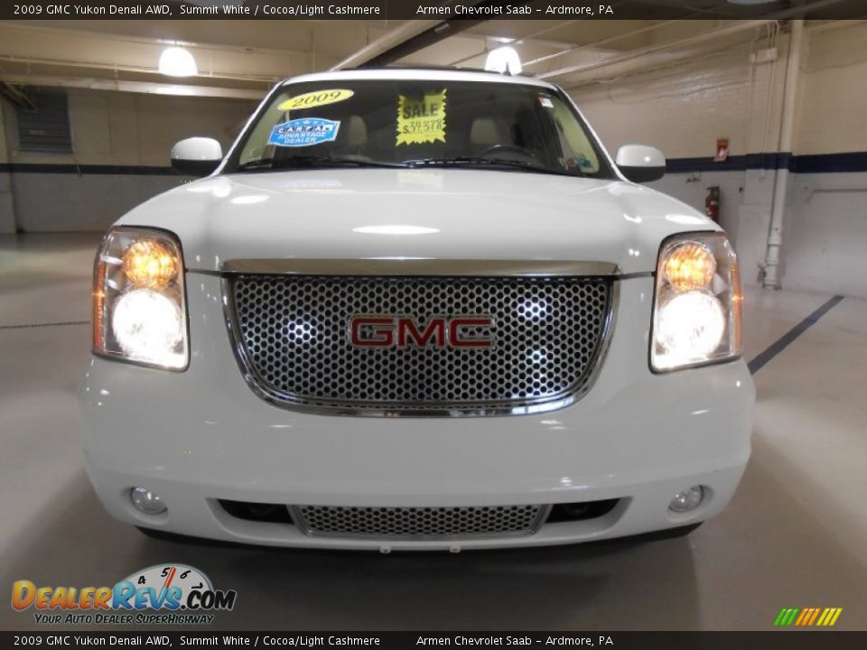 2009 GMC Yukon Denali AWD Summit White / Cocoa/Light Cashmere Photo #2