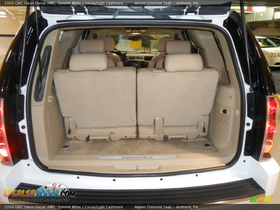 2009 GMC Yukon Denali AWD Summit White / Cocoa/Light Cashmere Photo #16