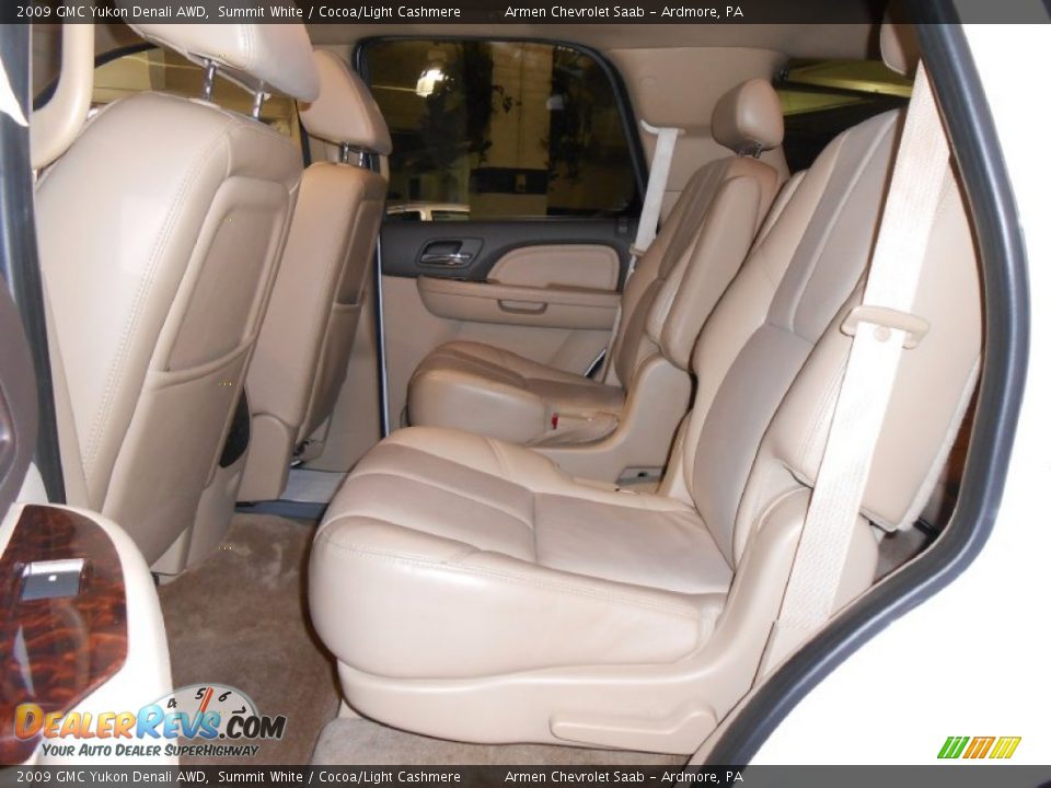 2009 GMC Yukon Denali AWD Summit White / Cocoa/Light Cashmere Photo #17