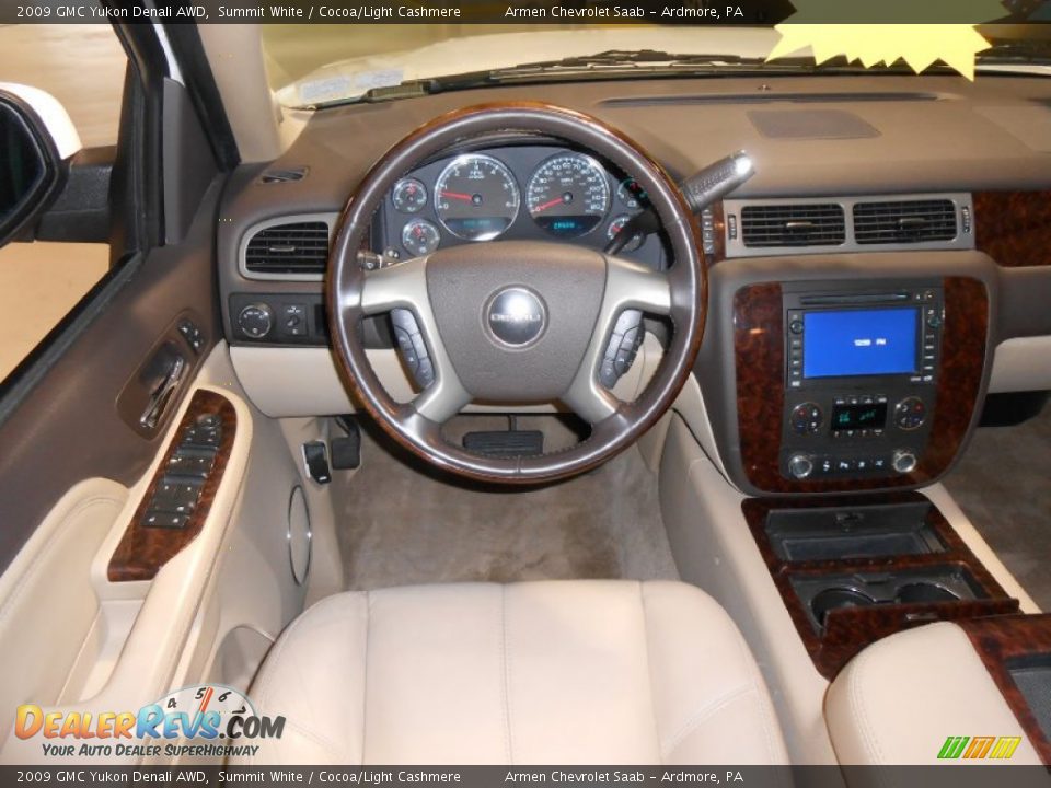 2009 GMC Yukon Denali AWD Summit White / Cocoa/Light Cashmere Photo #19