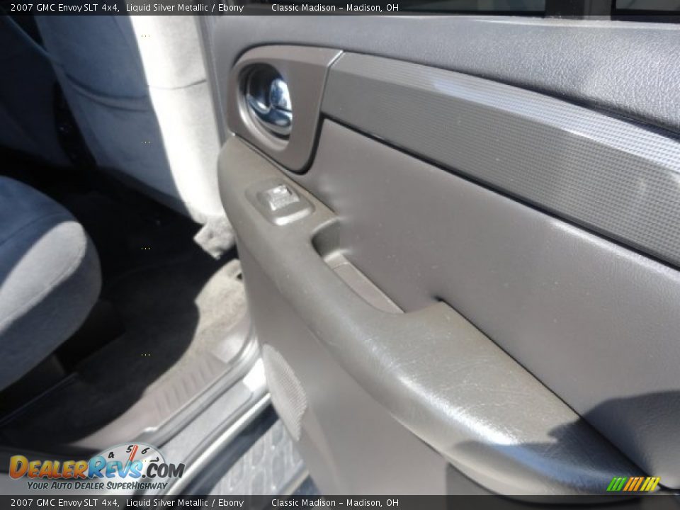 2007 GMC Envoy SLT 4x4 Liquid Silver Metallic / Ebony Photo #12