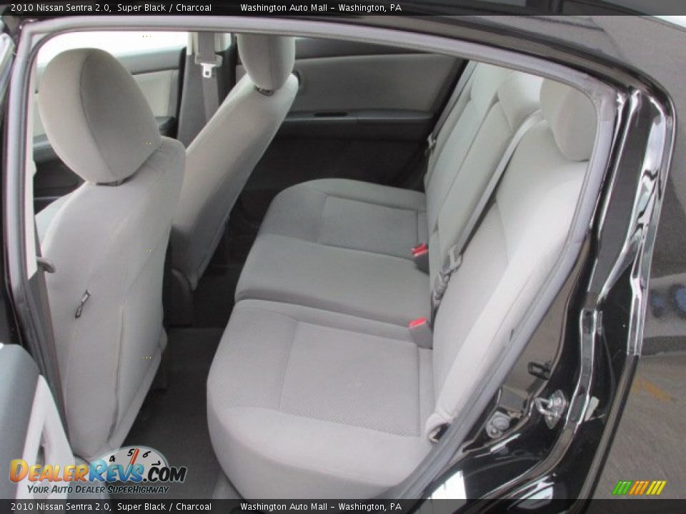 2010 Nissan Sentra 2.0 Super Black / Charcoal Photo #17