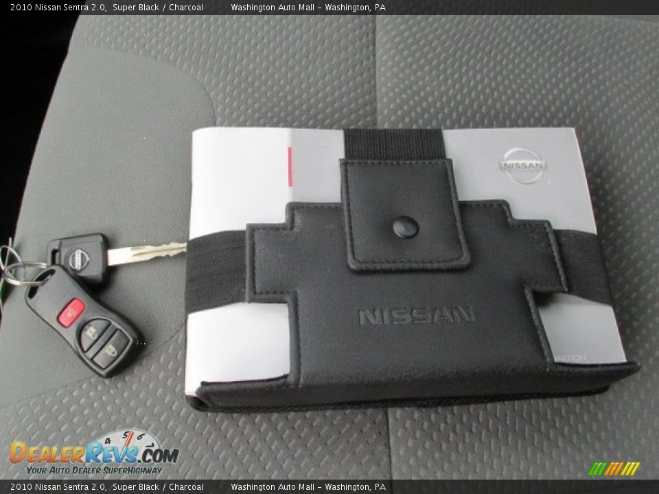 2010 Nissan Sentra 2.0 Super Black / Charcoal Photo #18