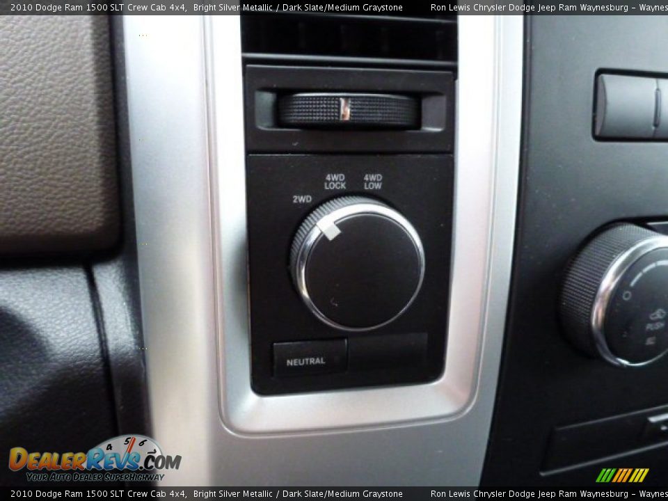 2010 Dodge Ram 1500 SLT Crew Cab 4x4 Bright Silver Metallic / Dark Slate/Medium Graystone Photo #16