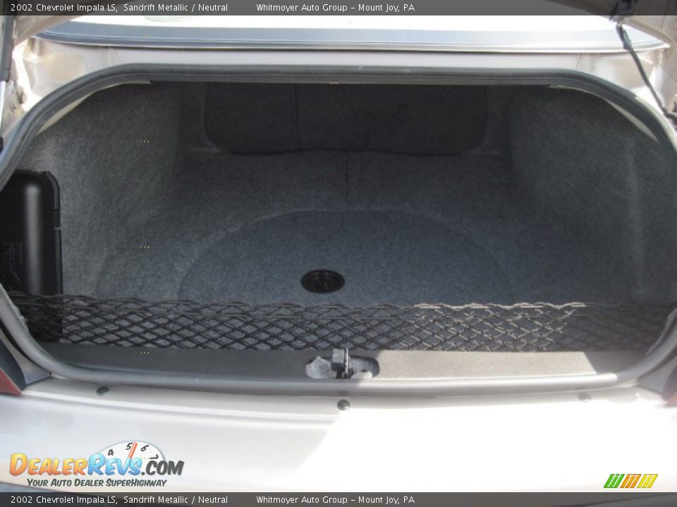 2002 Chevrolet Impala LS Sandrift Metallic / Neutral Photo #14