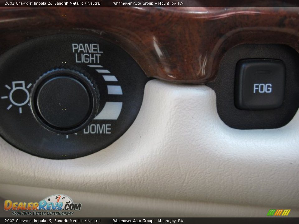 2002 Chevrolet Impala LS Sandrift Metallic / Neutral Photo #20