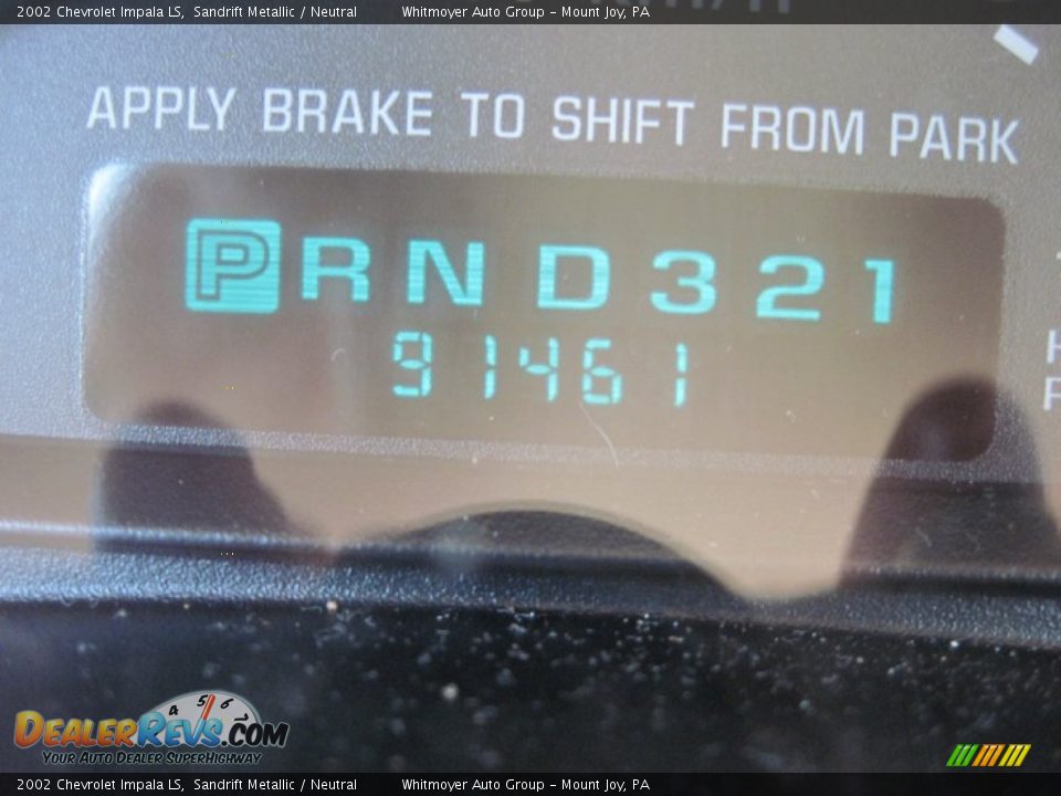 2002 Chevrolet Impala LS Sandrift Metallic / Neutral Photo #24