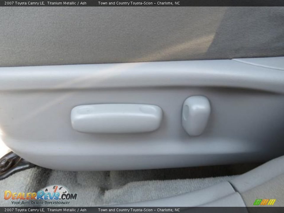 2007 Toyota Camry LE Titanium Metallic / Ash Photo #10