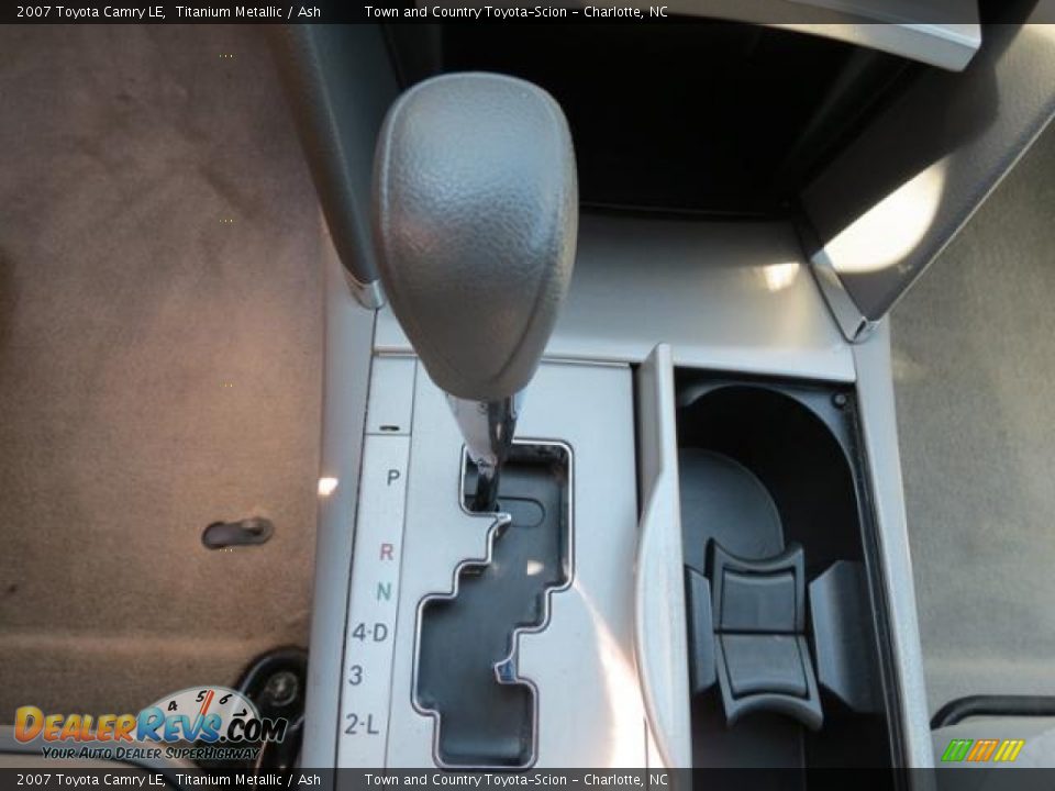 2007 Toyota Camry LE Titanium Metallic / Ash Photo #15
