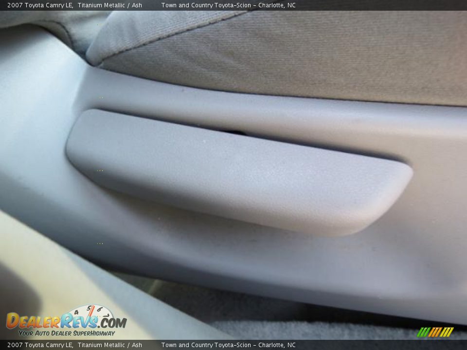 2007 Toyota Camry LE Titanium Metallic / Ash Photo #22