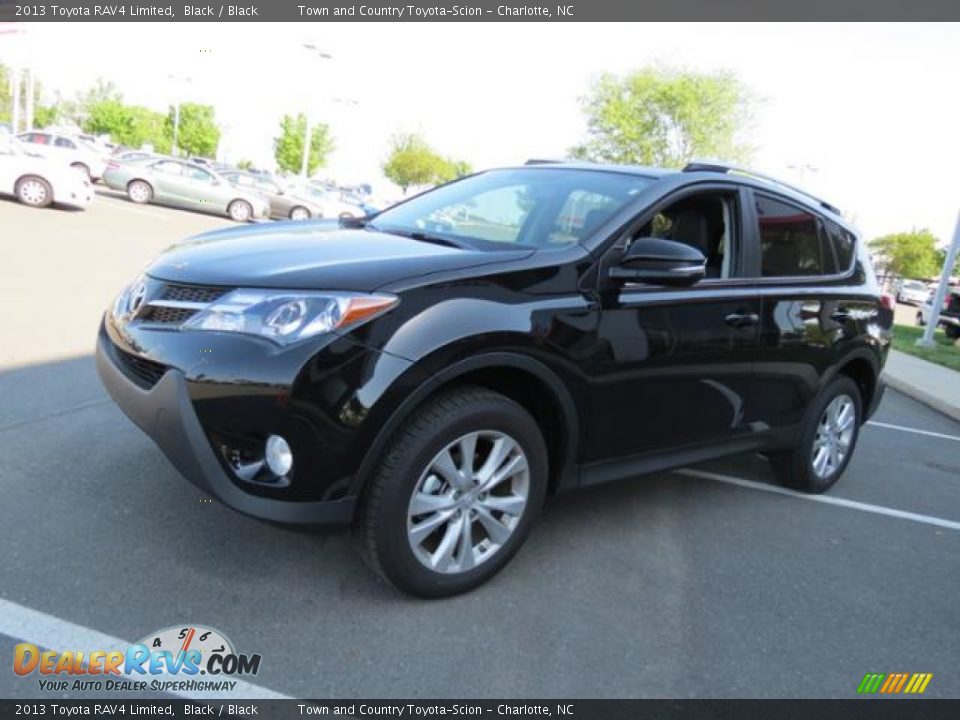 Front 3/4 View of 2013 Toyota RAV4 Limited Photo #3
