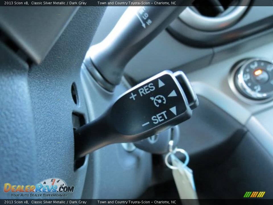 Controls of 2013 Scion xB  Photo #15