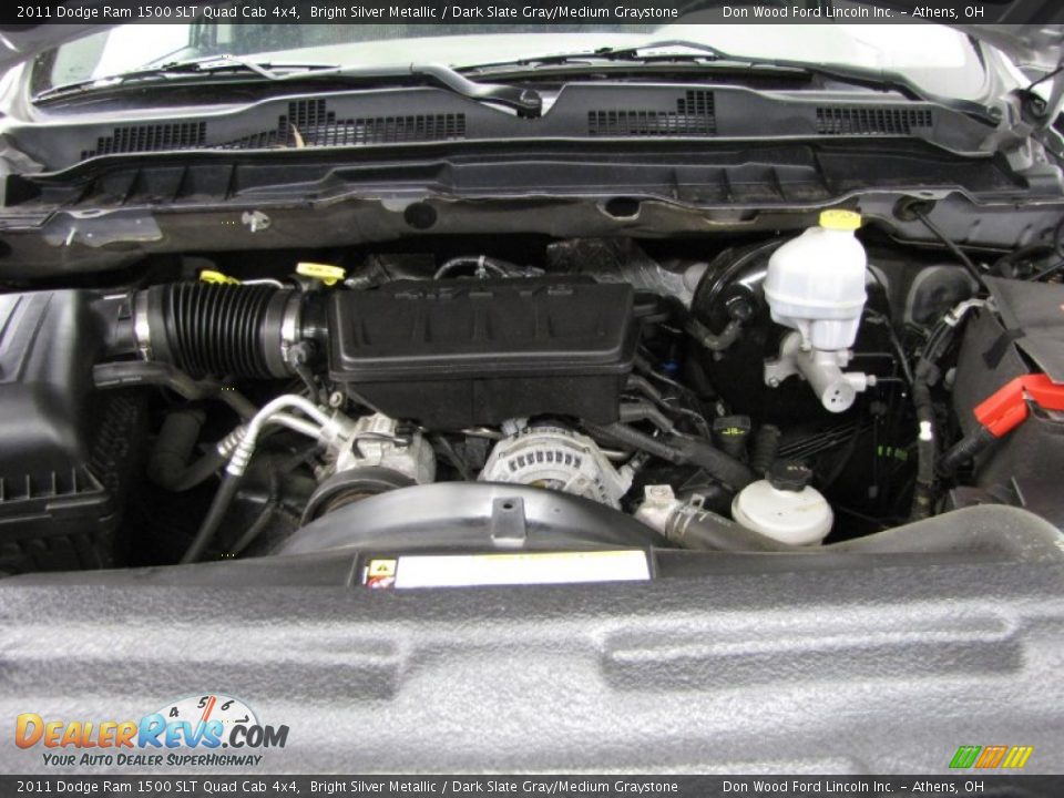 2011 Dodge Ram 1500 SLT Quad Cab 4x4 Bright Silver Metallic / Dark Slate Gray/Medium Graystone Photo #6