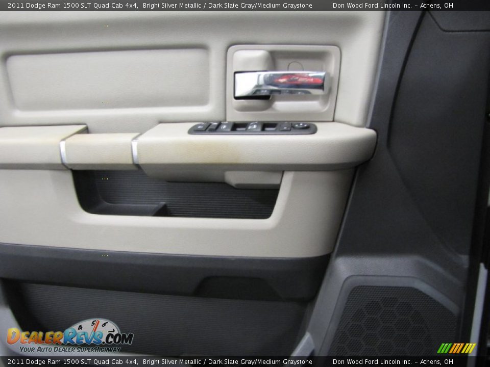 2011 Dodge Ram 1500 SLT Quad Cab 4x4 Bright Silver Metallic / Dark Slate Gray/Medium Graystone Photo #11