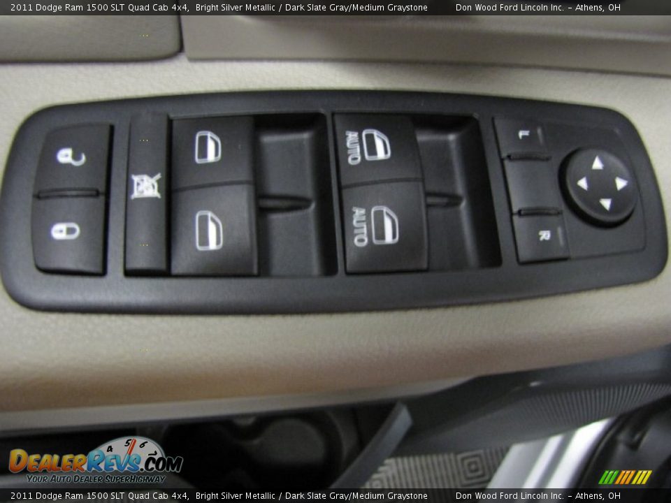 2011 Dodge Ram 1500 SLT Quad Cab 4x4 Bright Silver Metallic / Dark Slate Gray/Medium Graystone Photo #12
