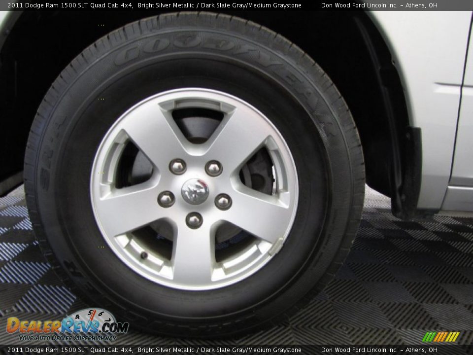 2011 Dodge Ram 1500 SLT Quad Cab 4x4 Bright Silver Metallic / Dark Slate Gray/Medium Graystone Photo #23