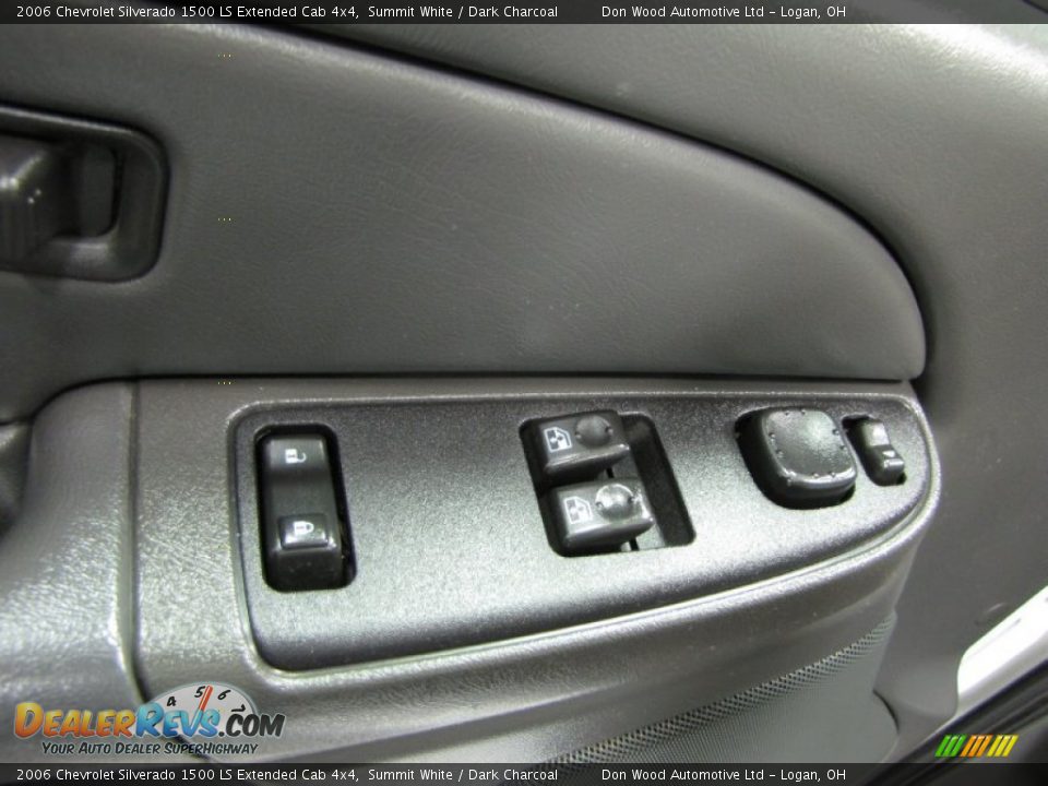 2006 Chevrolet Silverado 1500 LS Extended Cab 4x4 Summit White / Dark Charcoal Photo #11