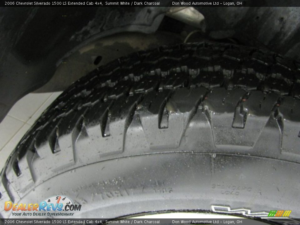 2006 Chevrolet Silverado 1500 LS Extended Cab 4x4 Summit White / Dark Charcoal Photo #26