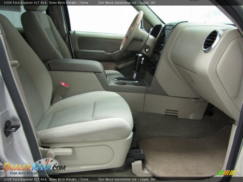 2006 Ford Explorer XLT 4x4 Silver Birch Metallic / Stone Photo #11