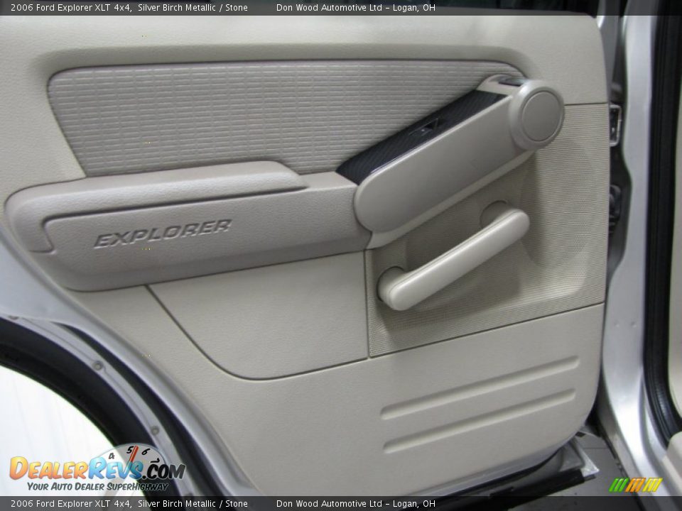 2006 Ford Explorer XLT 4x4 Silver Birch Metallic / Stone Photo #14
