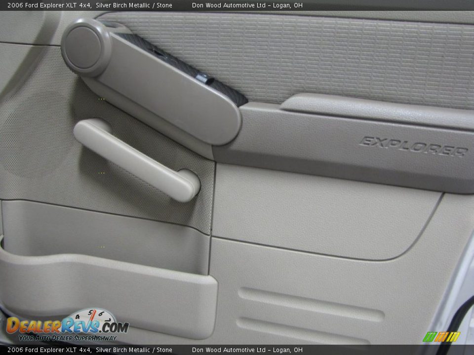 2006 Ford Explorer XLT 4x4 Silver Birch Metallic / Stone Photo #16