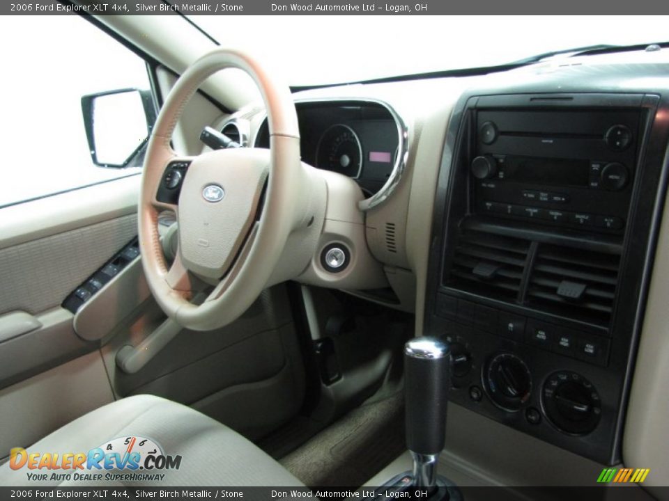 2006 Ford Explorer XLT 4x4 Silver Birch Metallic / Stone Photo #21