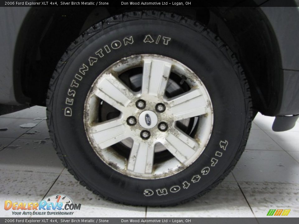 2006 Ford Explorer XLT 4x4 Silver Birch Metallic / Stone Photo #23