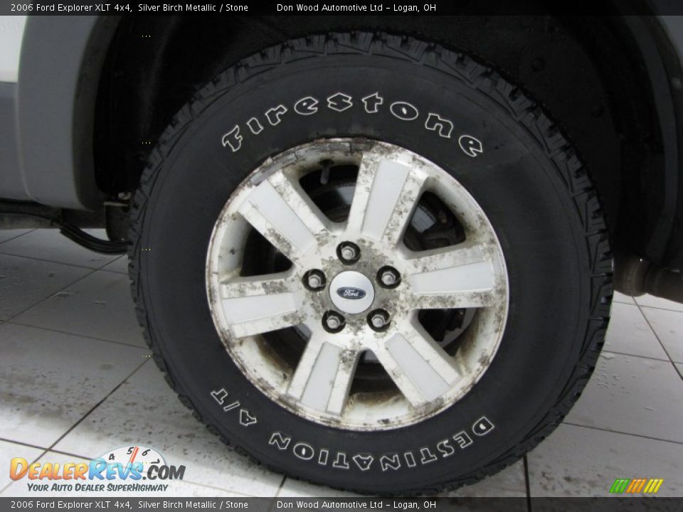 2006 Ford Explorer XLT 4x4 Silver Birch Metallic / Stone Photo #24