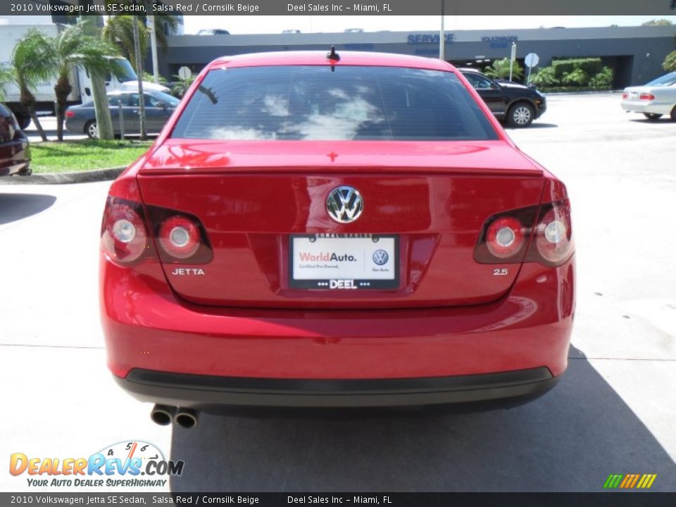 2010 Volkswagen Jetta SE Sedan Salsa Red / Cornsilk Beige Photo #4