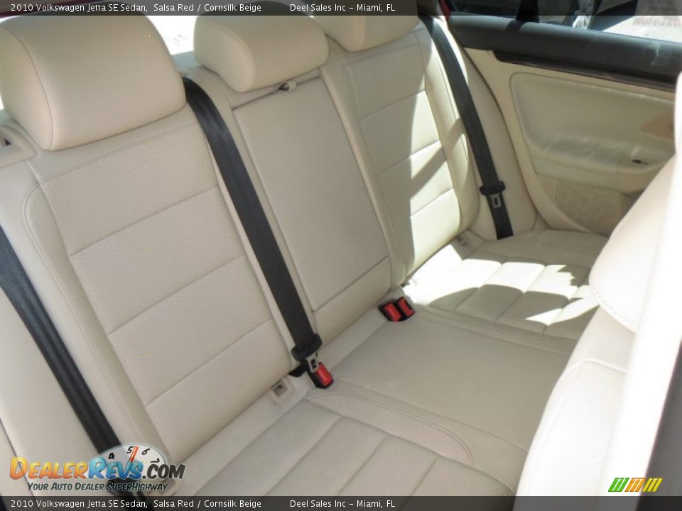 2010 Volkswagen Jetta SE Sedan Salsa Red / Cornsilk Beige Photo #11