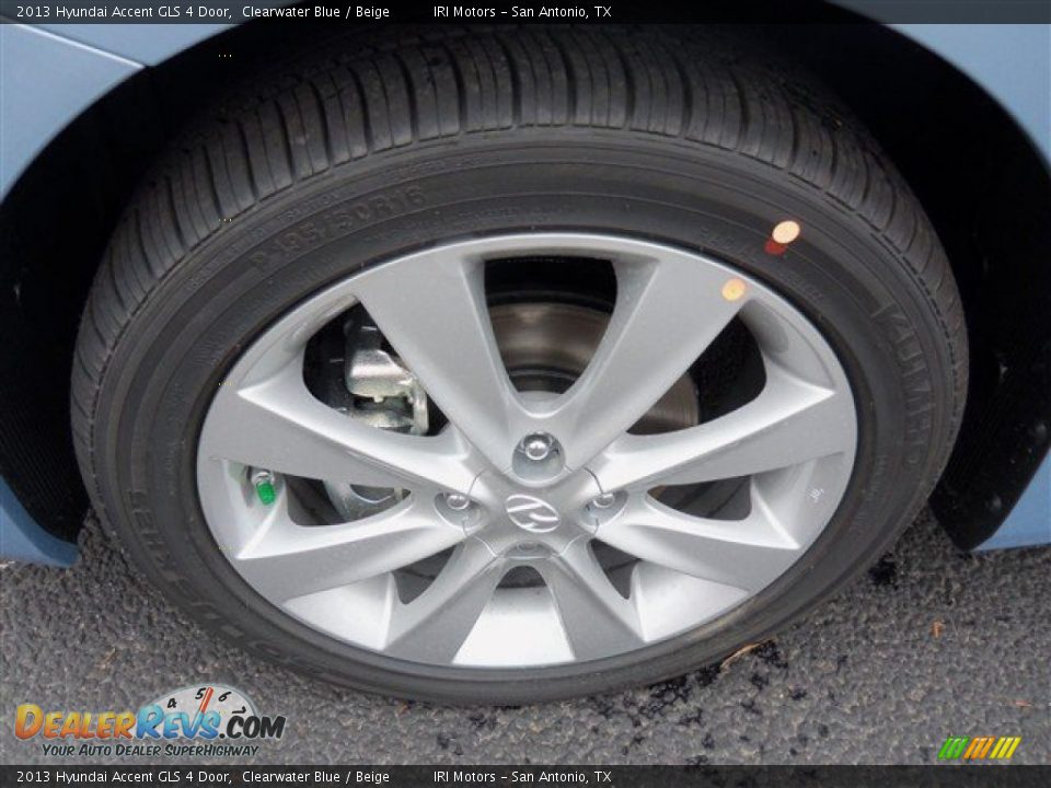 2013 Hyundai Accent GLS 4 Door Clearwater Blue / Beige Photo #3