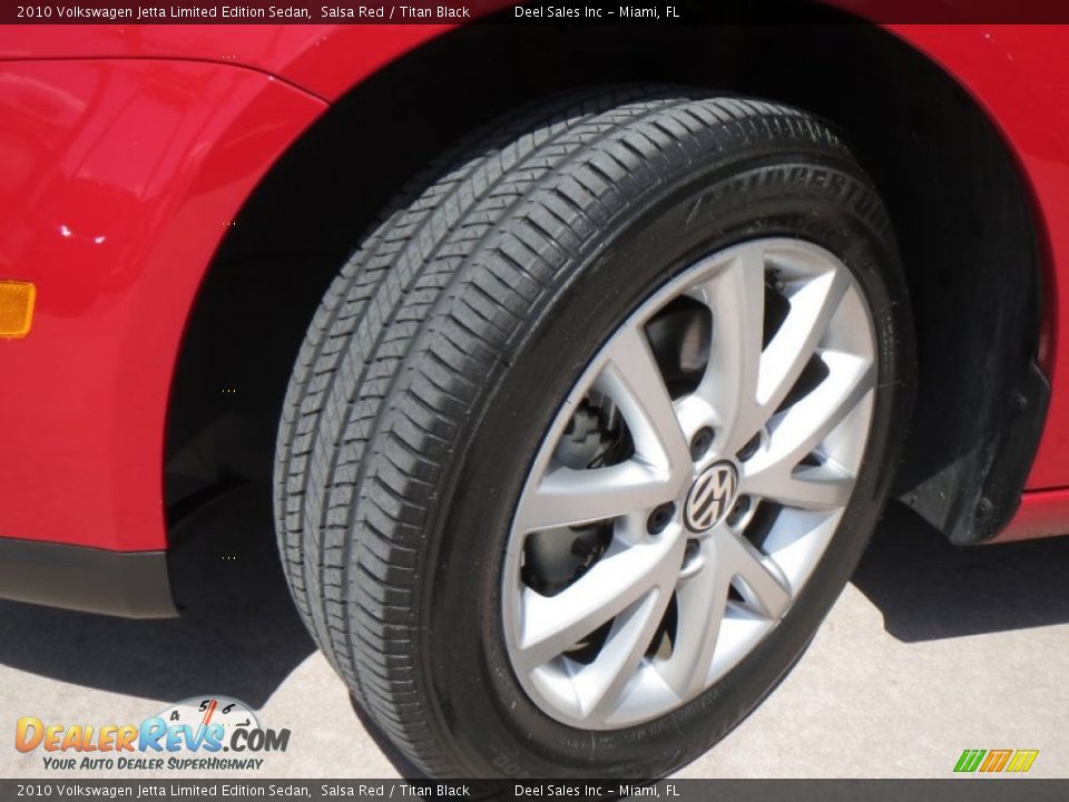 2010 Volkswagen Jetta Limited Edition Sedan Salsa Red / Titan Black Photo #13