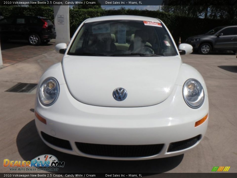 2010 Volkswagen New Beetle 2.5 Coupe Candy White / Cream Photo #8