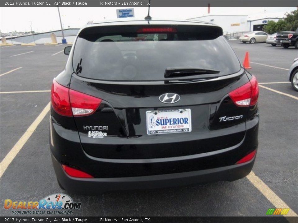 2013 Hyundai Tucson GL Ash Black / Taupe Photo #6