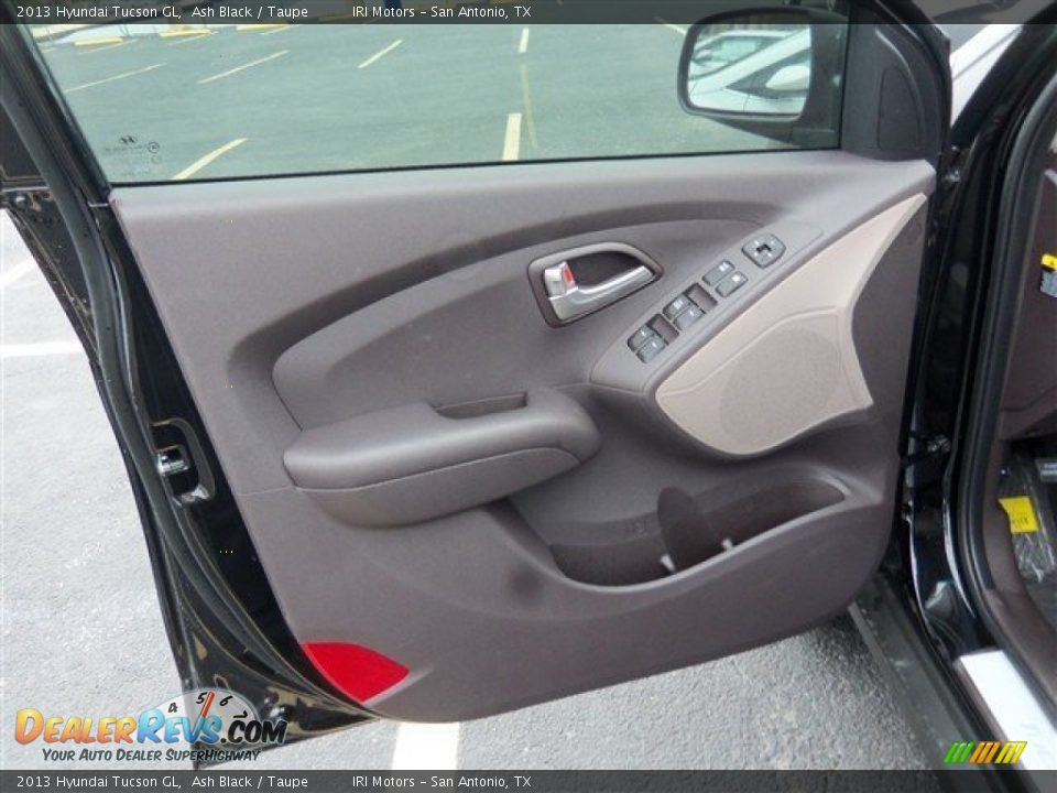 2013 Hyundai Tucson GL Ash Black / Taupe Photo #7
