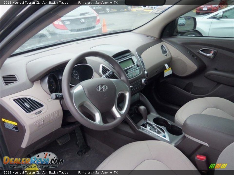 2013 Hyundai Tucson GL Ash Black / Taupe Photo #8