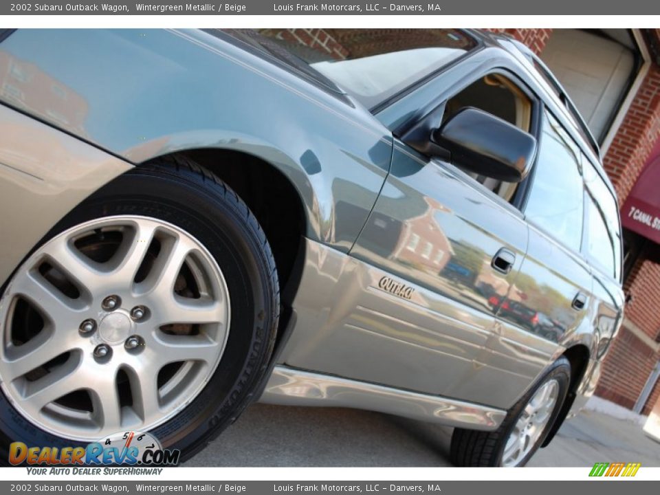 2002 Subaru Outback Wagon Wintergreen Metallic / Beige Photo #13