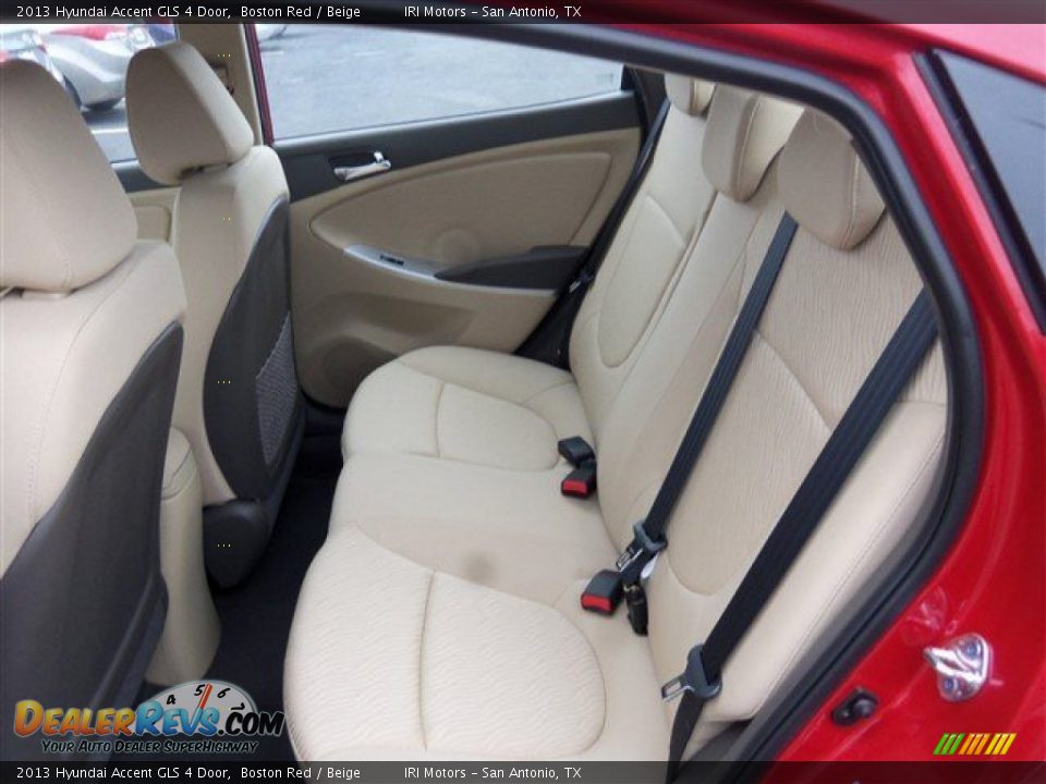 2013 Hyundai Accent GLS 4 Door Boston Red / Beige Photo #10