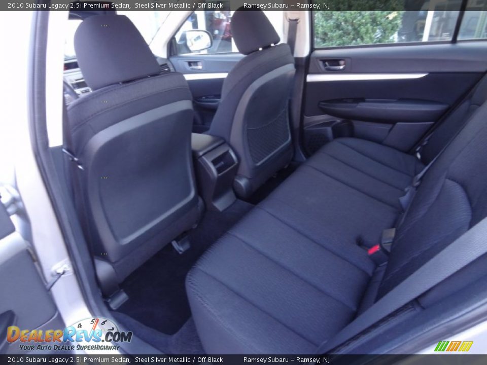 2010 Subaru Legacy 2.5i Premium Sedan Steel Silver Metallic / Off Black Photo #17