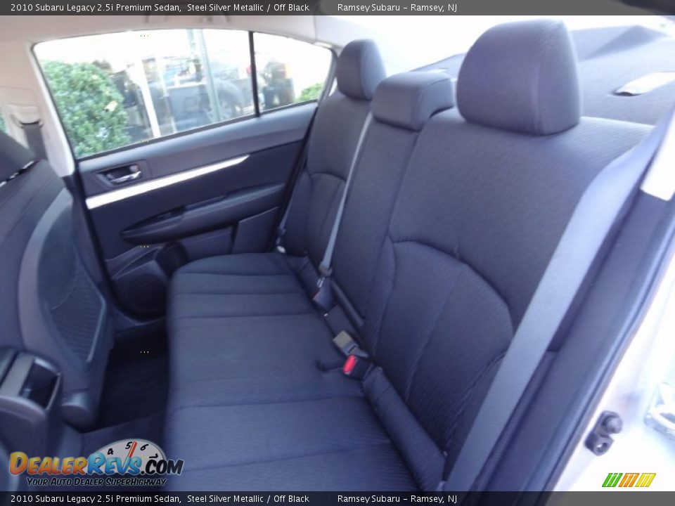 2010 Subaru Legacy 2.5i Premium Sedan Steel Silver Metallic / Off Black Photo #18
