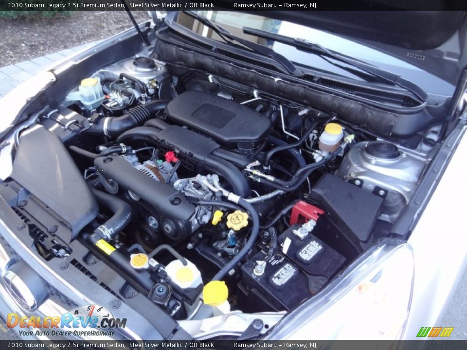2010 Subaru Legacy 2.5i Premium Sedan Steel Silver Metallic / Off Black Photo #32