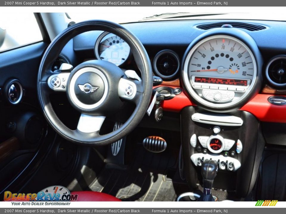 2007 Mini Cooper S Hardtop Dark Silver Metallic / Rooster Red/Carbon Black Photo #10