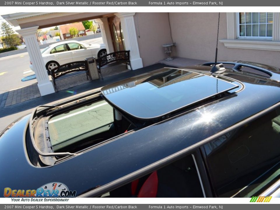 2007 Mini Cooper S Hardtop Dark Silver Metallic / Rooster Red/Carbon Black Photo #24