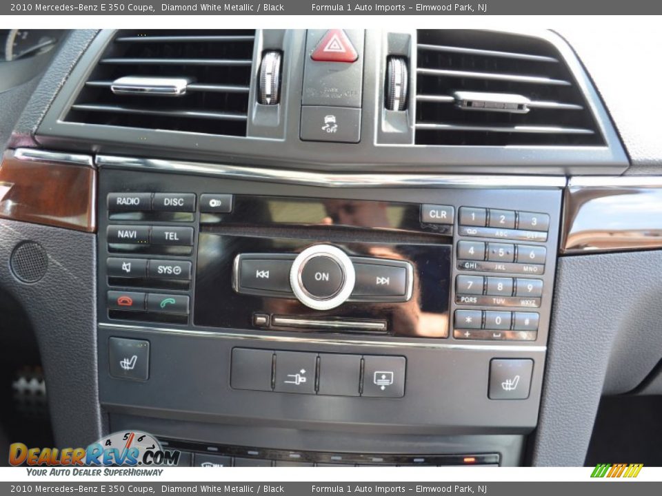 2010 Mercedes-Benz E 350 Coupe Diamond White Metallic / Black Photo #17