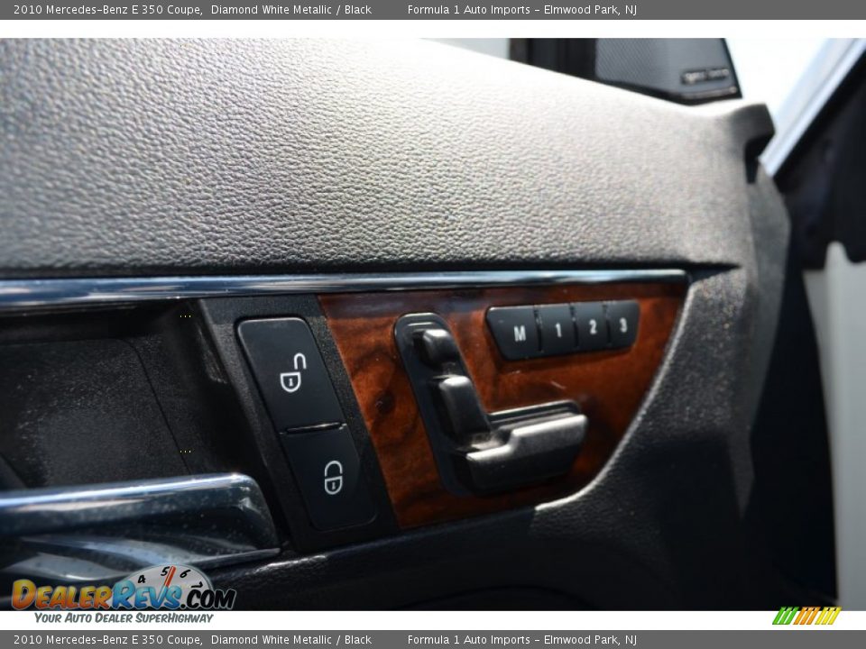 2010 Mercedes-Benz E 350 Coupe Diamond White Metallic / Black Photo #35